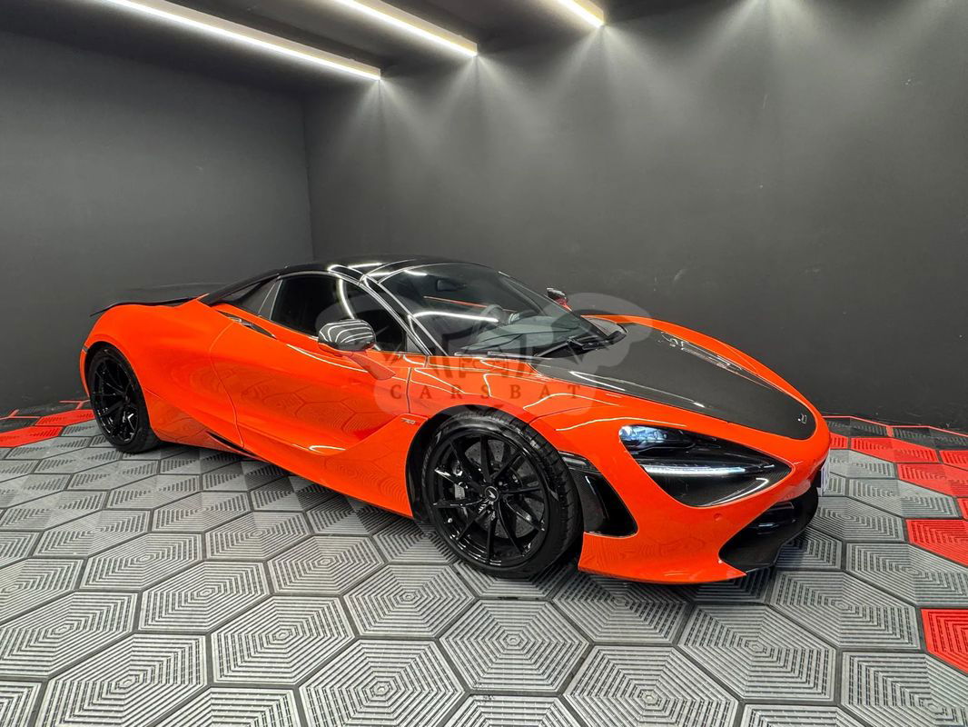 McLaren 720S 2021