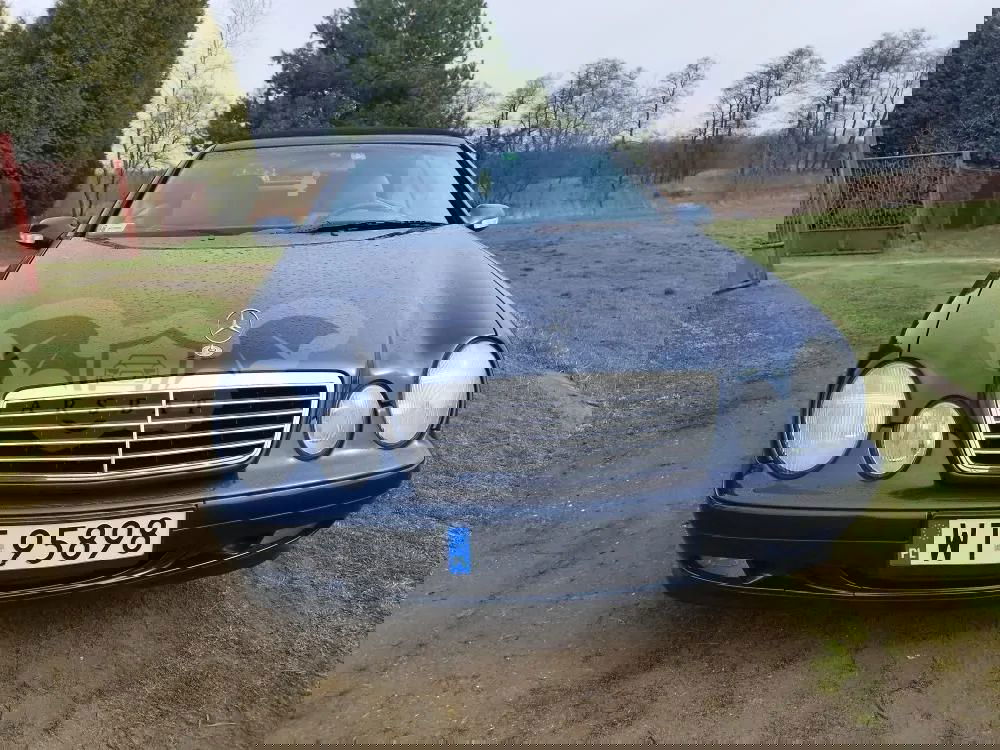 Mercedes-Benz CLK W208 2001