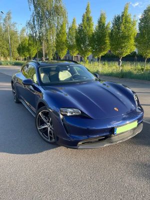 Porsche Taycan 2022