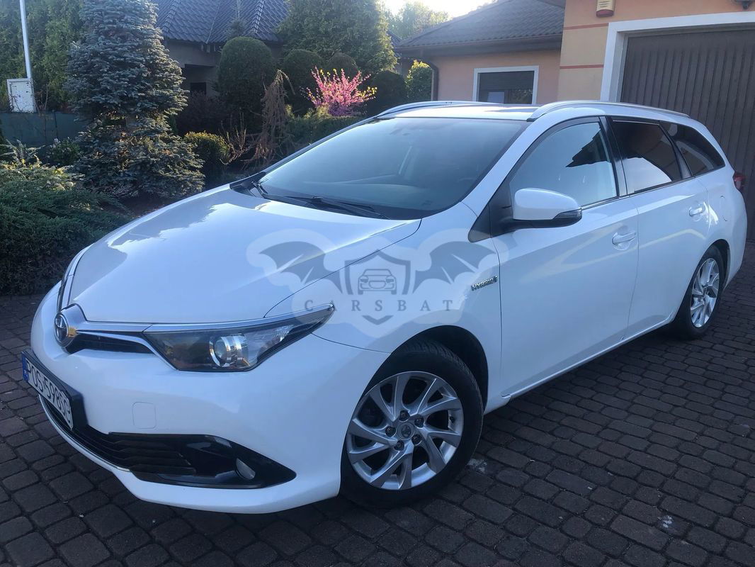 Toyota Auris II Hybrid 135 Dynamic 2016