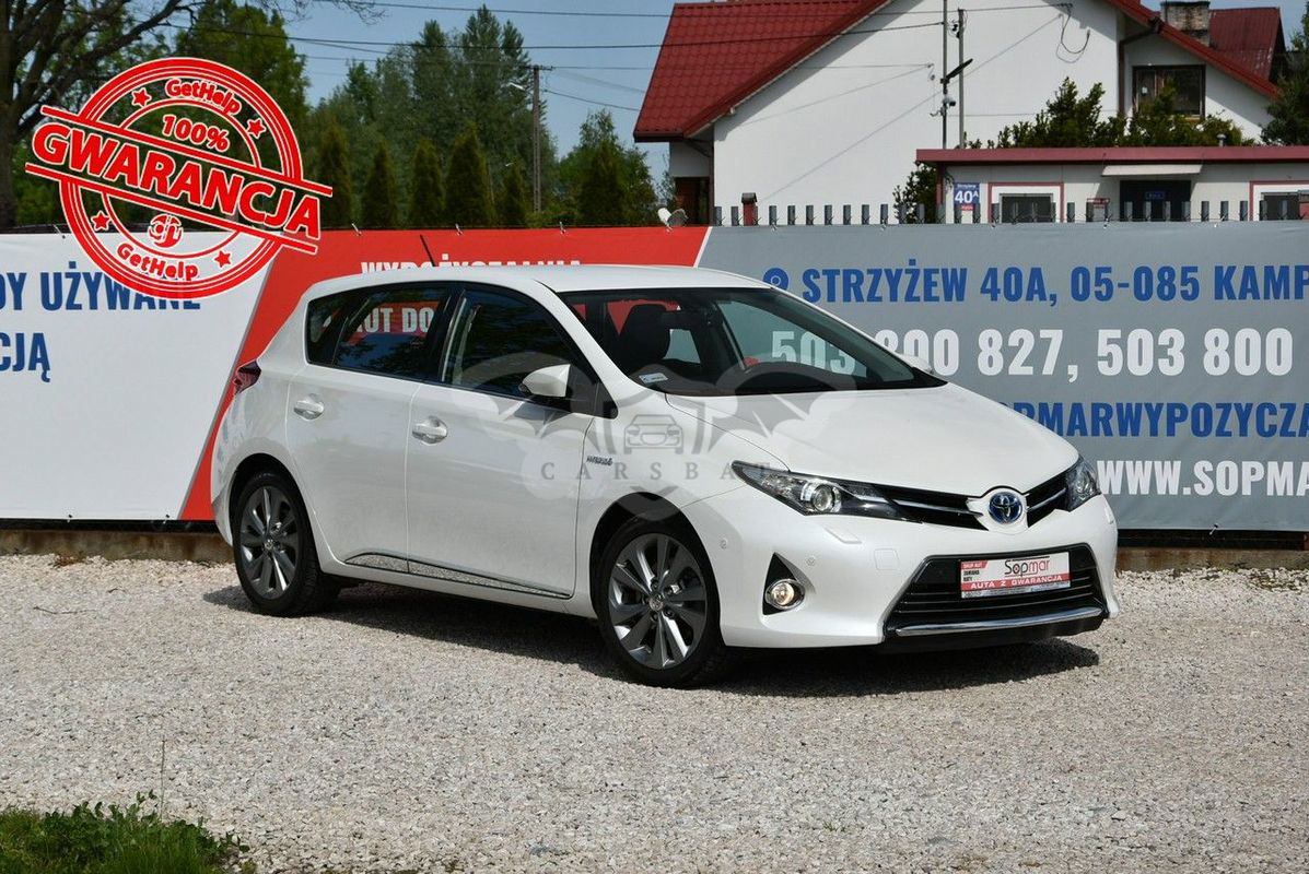 Toyota Auris II 1.8 Hybrid Executive 2013