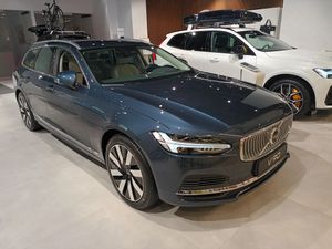 Volvo V90 T6 AWD Plug-In Hybrid Plus Dark 2025