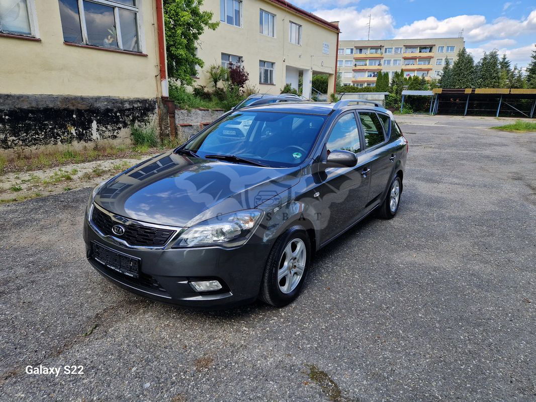 Kia Ceed I 1.4 CVVT Attract 2011
