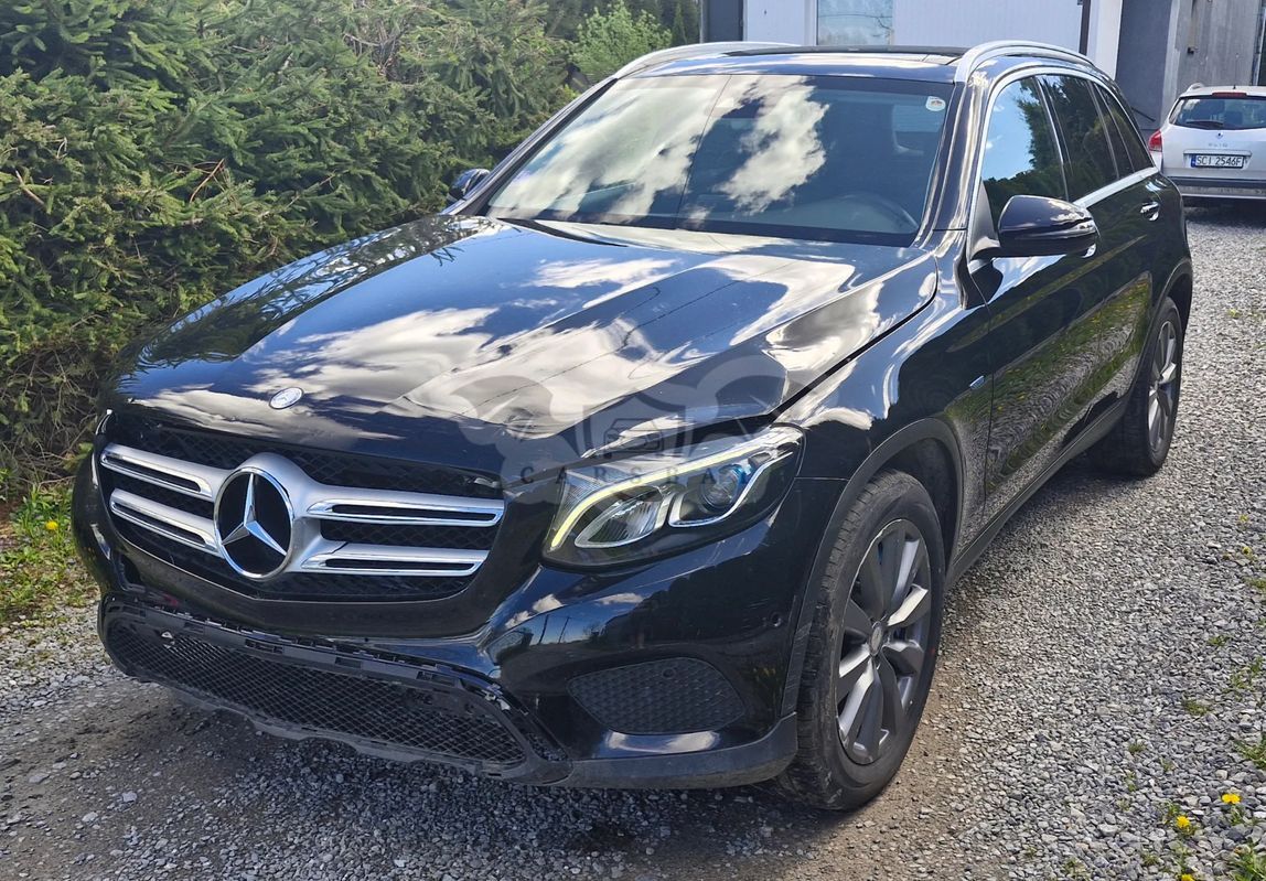 Mercedes-Benz GLC 350 e 4Matic 7G-TRONIC Exclusive 2016
