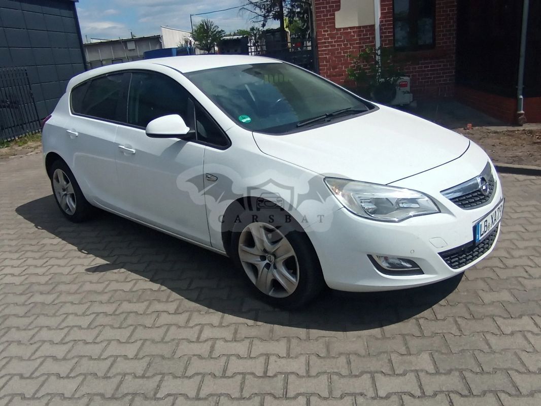 Opel Astra J 2012