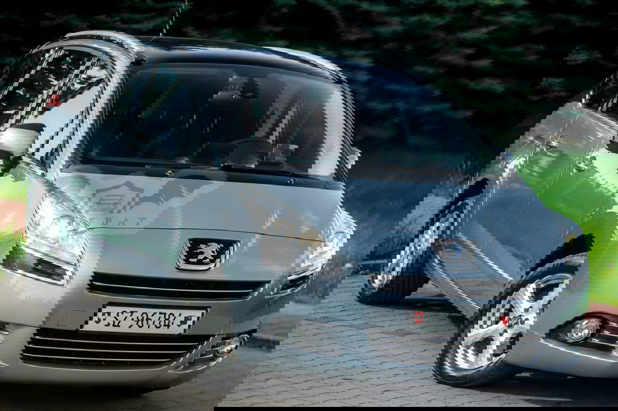 Peugeot 5008 I 2.0 HDi Business Line 7os 2010