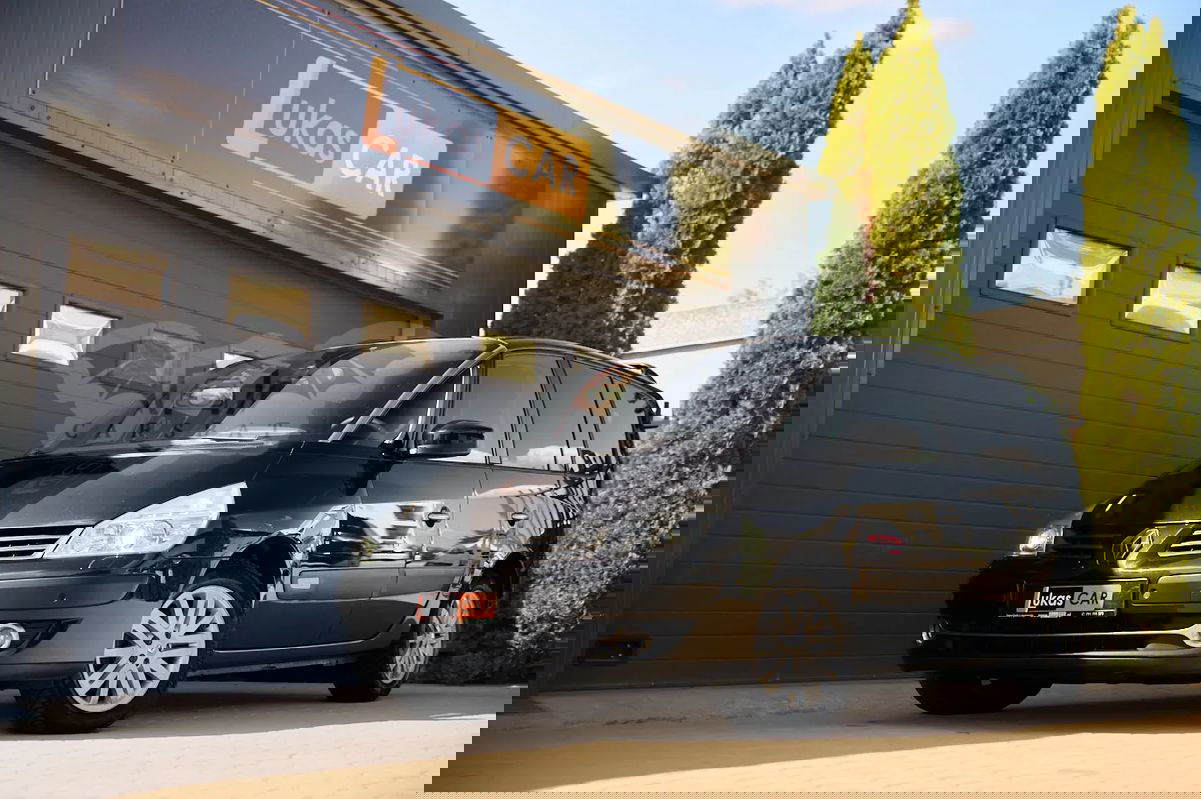 Renault Grand Espace 2.0 dCi 175 FAP Initiale 2011