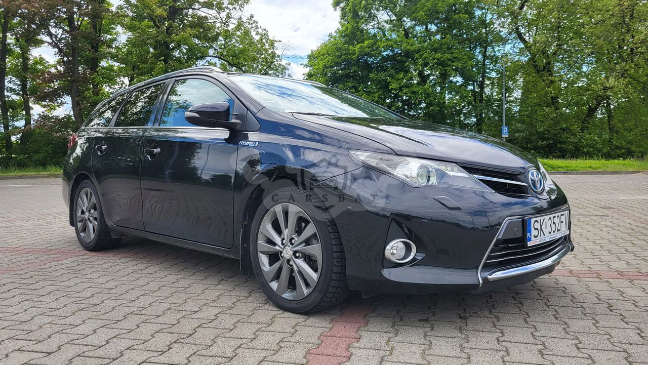 Toyota Auris II Hybrid 135 Prestige 2014