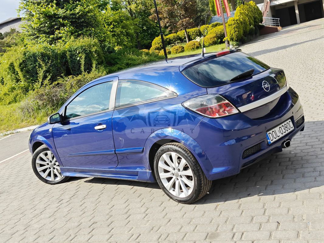 Opel Astra H GTC 2.0 Turbo Cosmo 2005