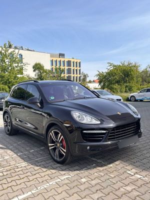 Porsche Cayenne II Turbo 2011