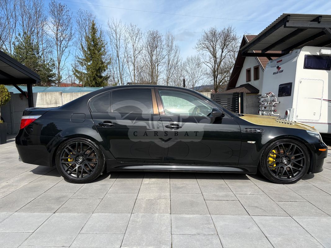 BMW M5 Standard 2010