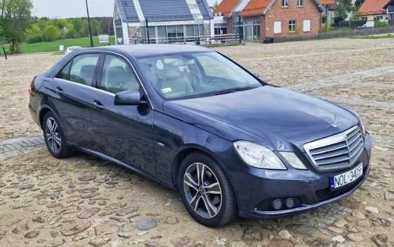 Mercedes-Benz E W212 2010