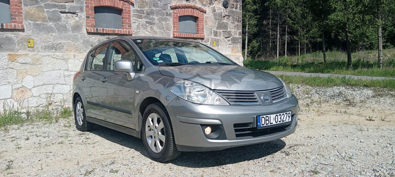 Nissan Tiida 1.8 acenta 2009