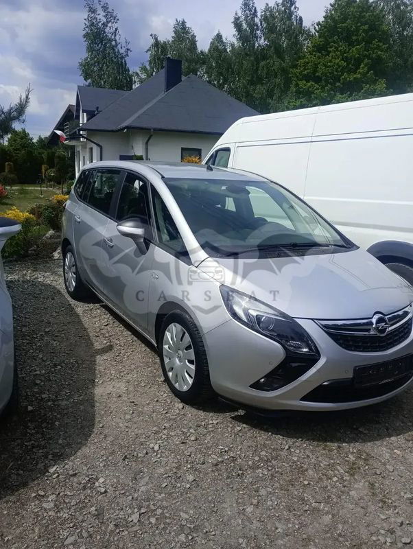 Opel Zafira C 2016