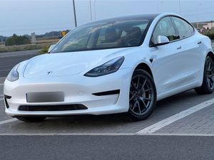 Tesla Model 3 Standard Range Plus 2021