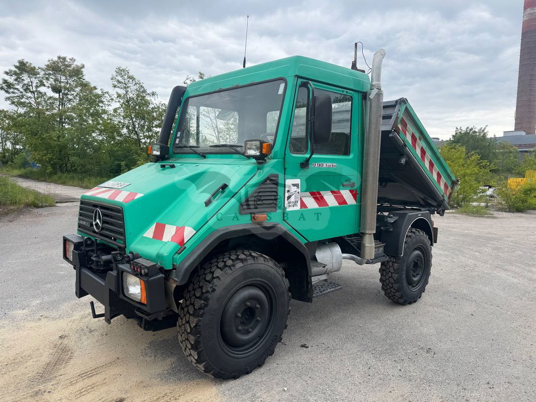 Mercedes-Benz Unimog 2000