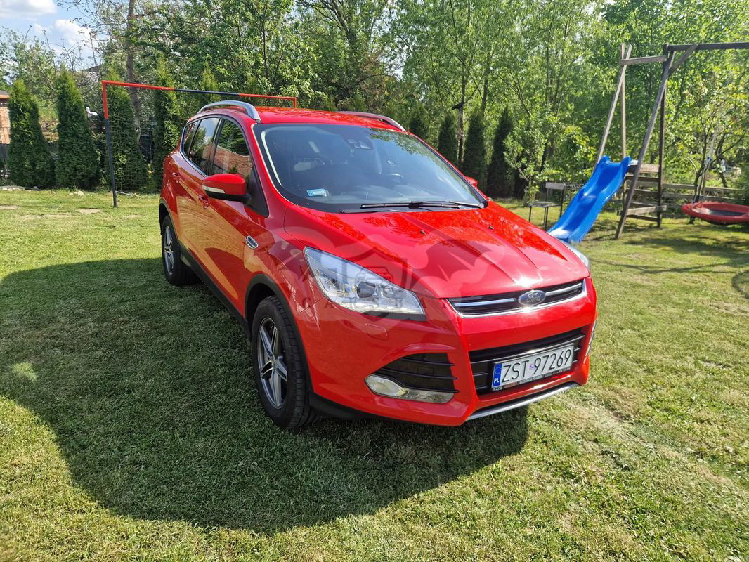 Ford Kuga II 2.0 TDCi 2x4 Titanium 2015
