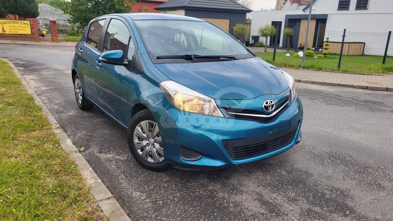 Toyota Yaris III 1.0 Active 2012