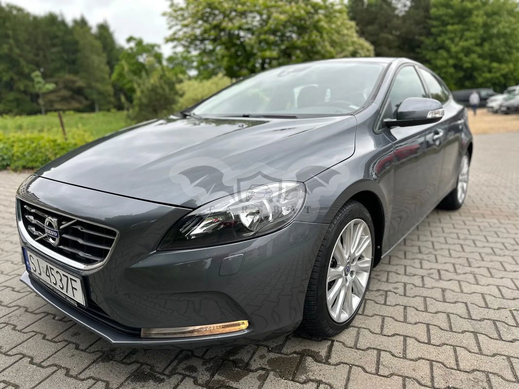 Volvo V40 II D2 2013