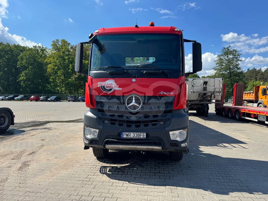 Mercedes-Benz Arocs 2015
