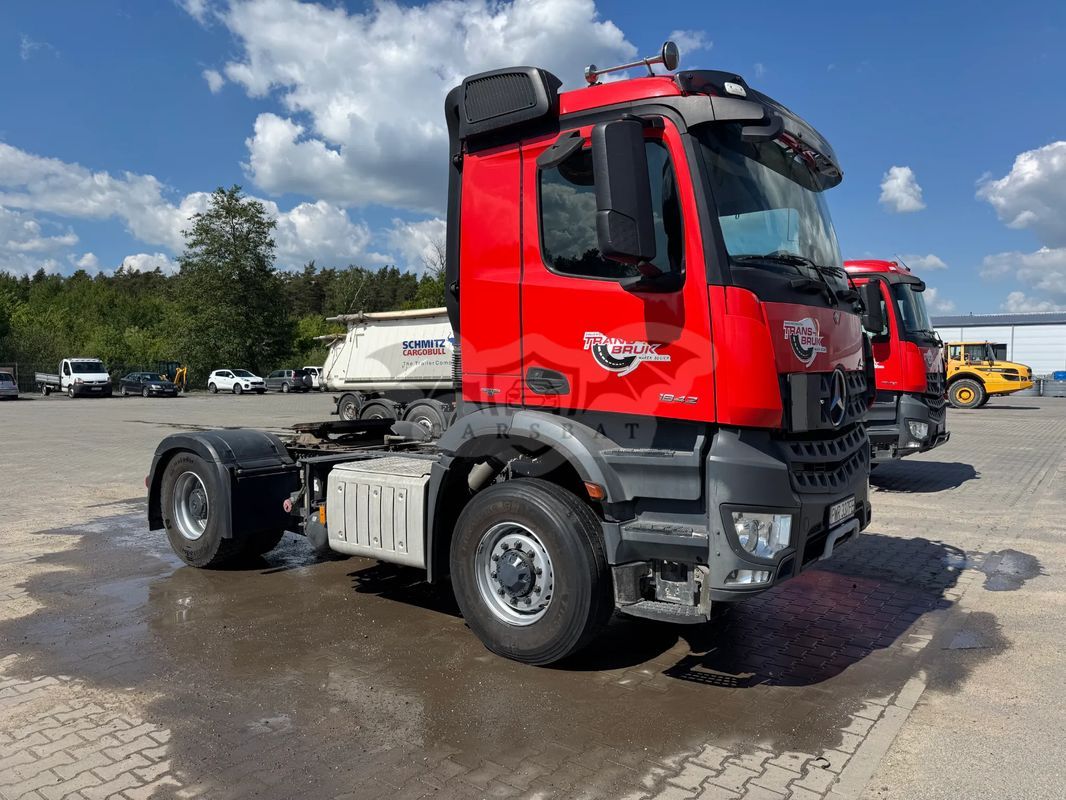 Mercedes-Benz Arocs 2016