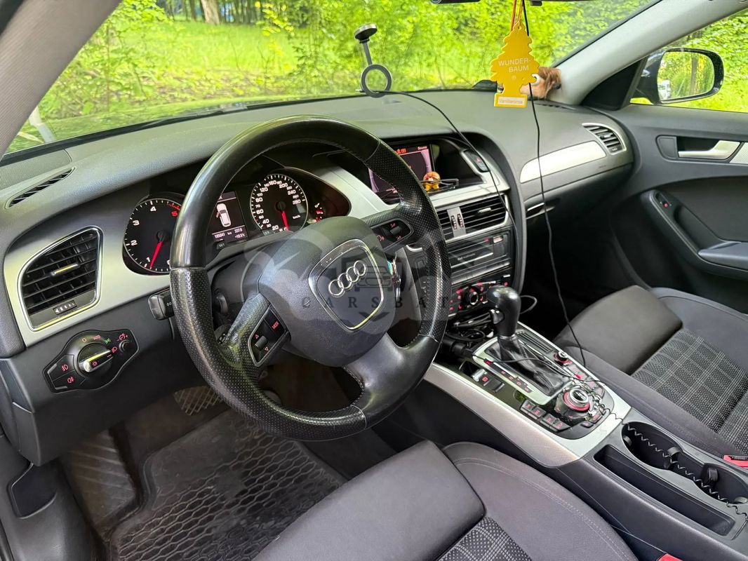 Audi A4 B8 2.0 TDI Multitronic 2011