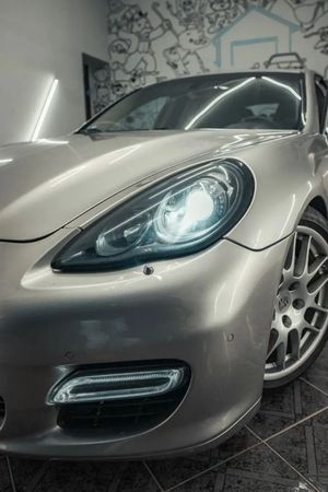Porsche Panamera Turbo S PDK 2012