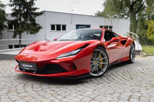 Ferrari F8 2021
