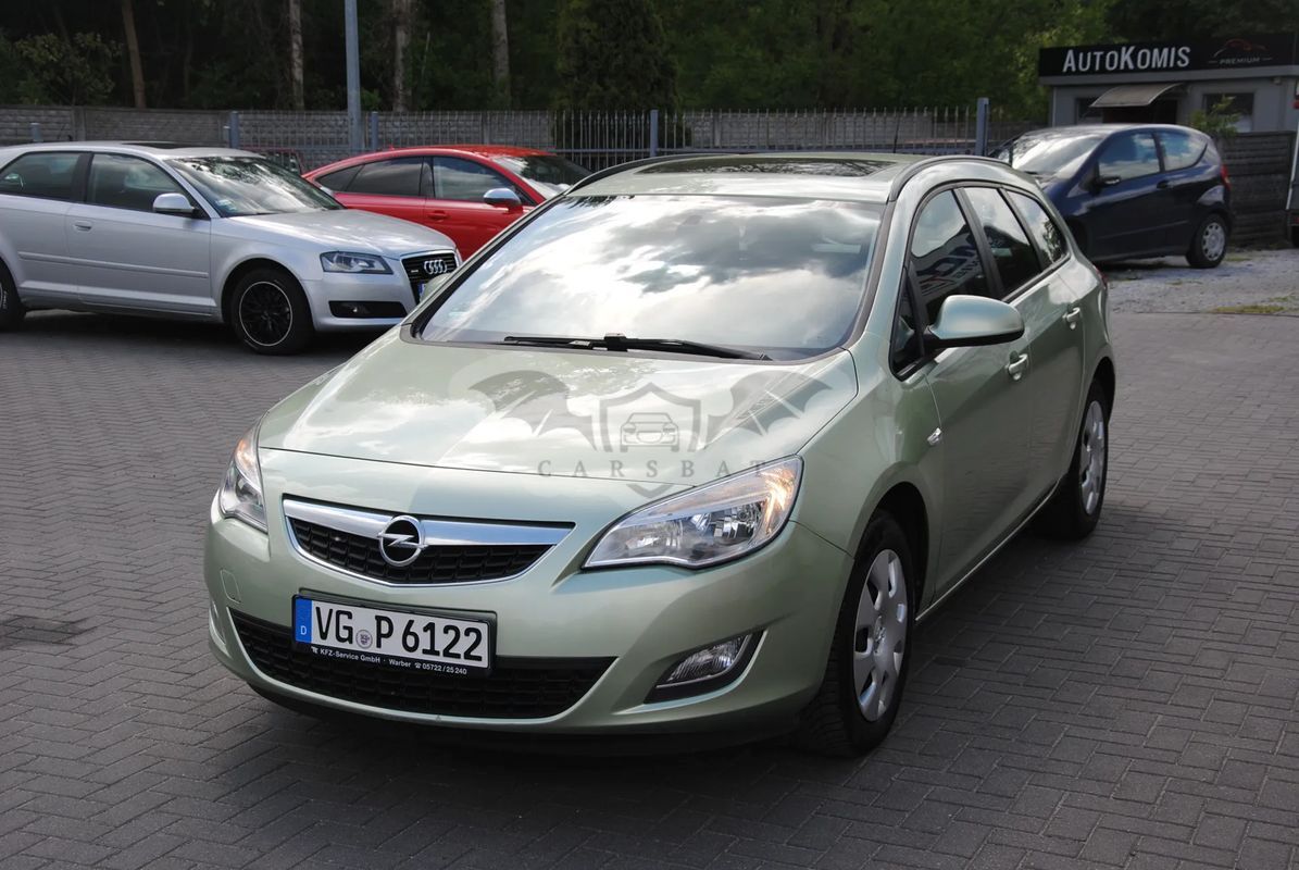 Opel Astra J 1.6 Innovation 2012