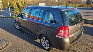 Opel Zafira B 1.6 Cosmo 2009