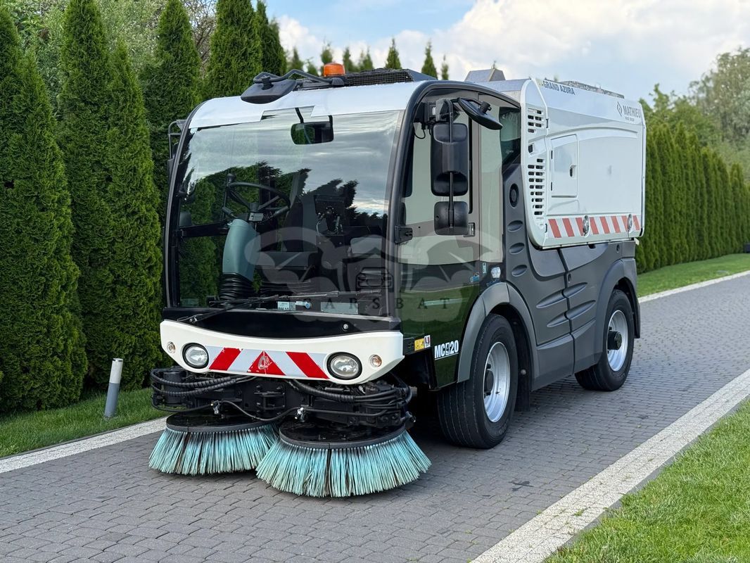 Mathieu grand azura mc420 zamiatarka 2016