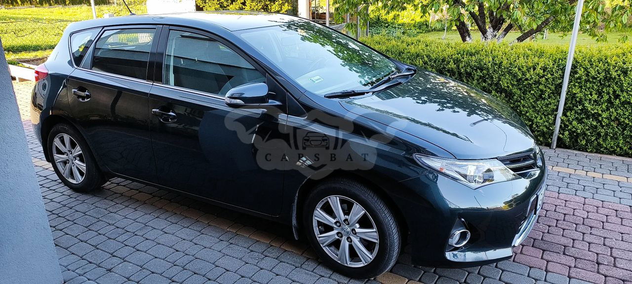 Toyota Auris II 2013
