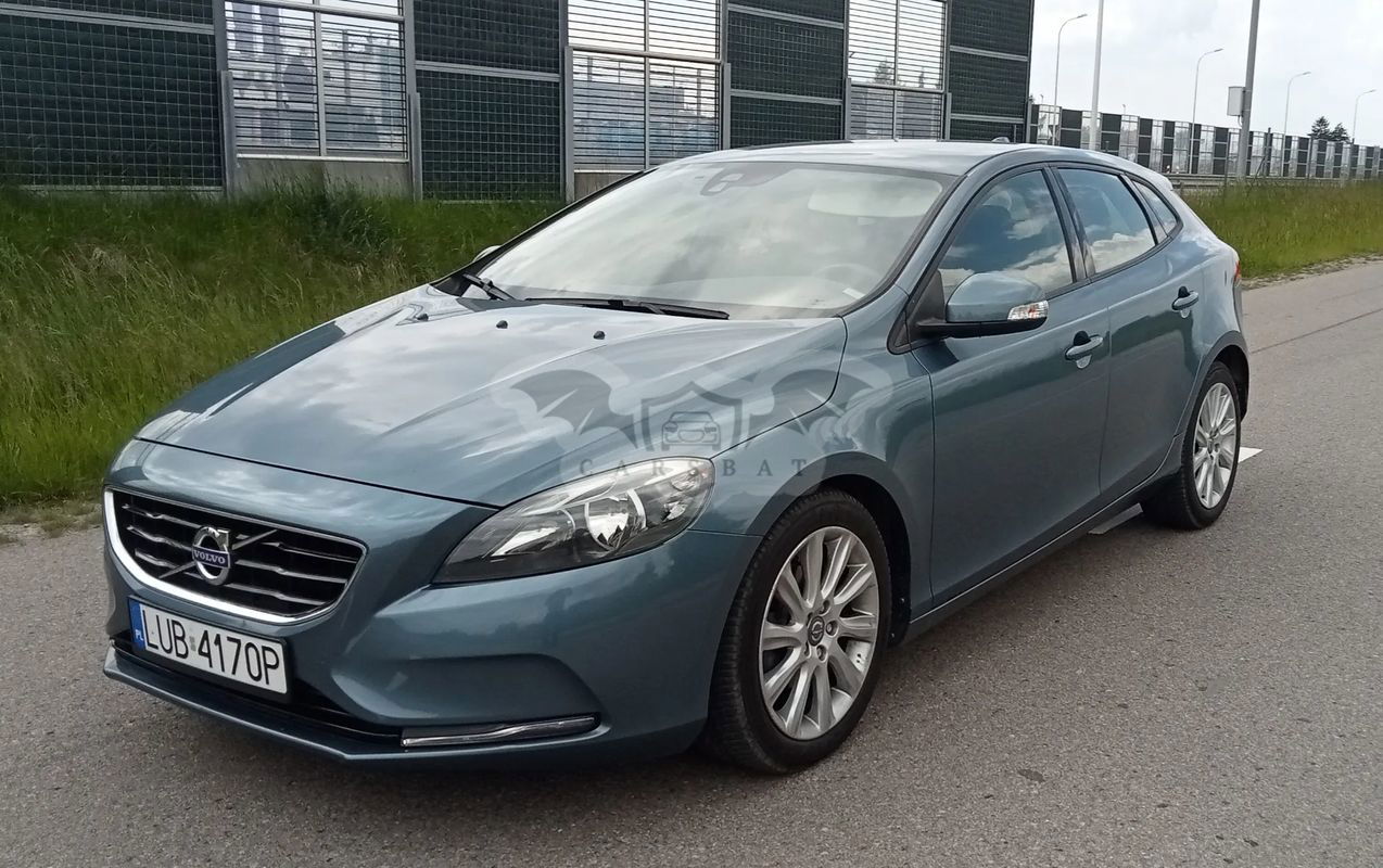 Volvo V40 II D2 Momentum 2013