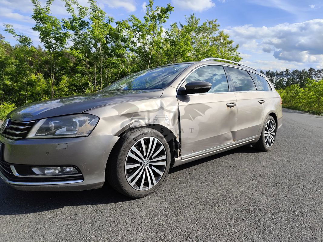 Volkswagen Passat B7 Variant 2.0 TDI BlueMotion Technology DPF Highline 2010