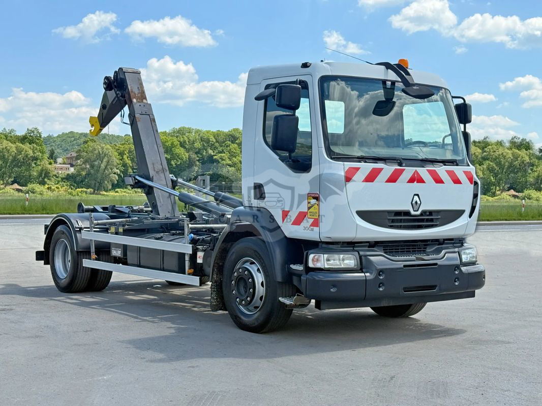 Renault Midlum 2011