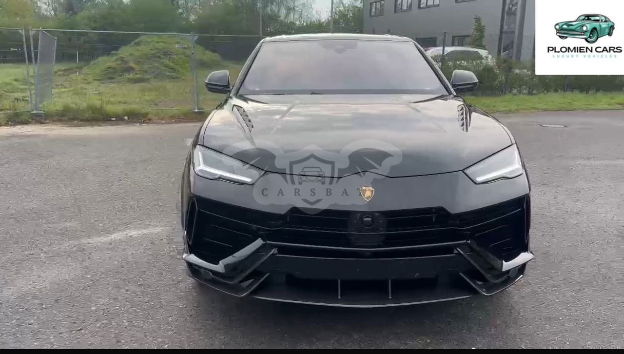 Lamborghini Urus 2024