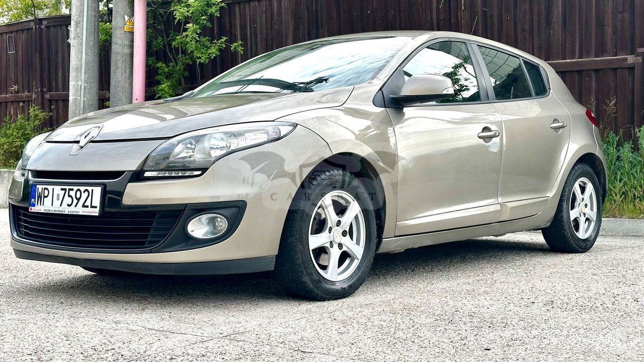 Renault Megane III Grandtour ENERGY TCe 115 Start & Stop Bose Edition 2013