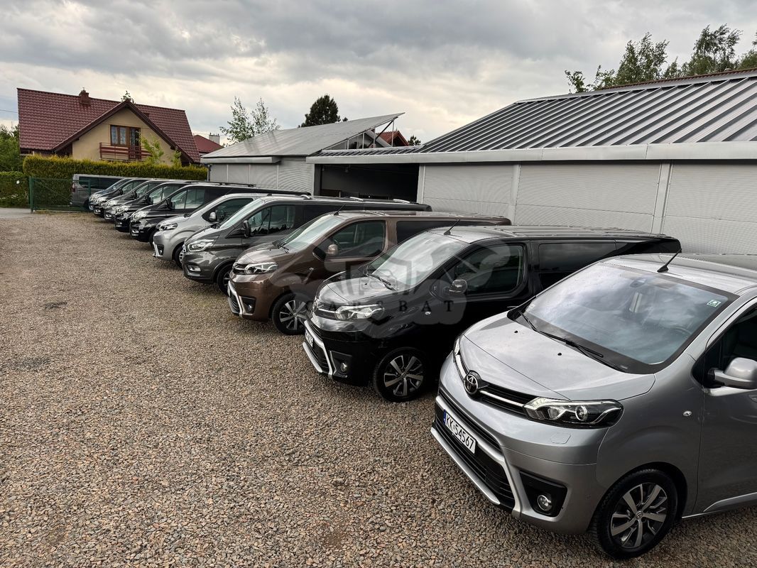 Toyota ProAce 2.0 D4-D Medium Family 2021