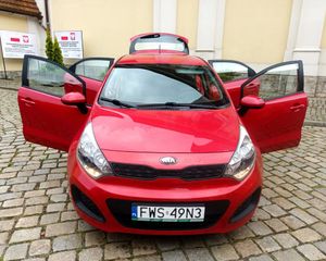 Kia Rio III 1.2 Attract 2013