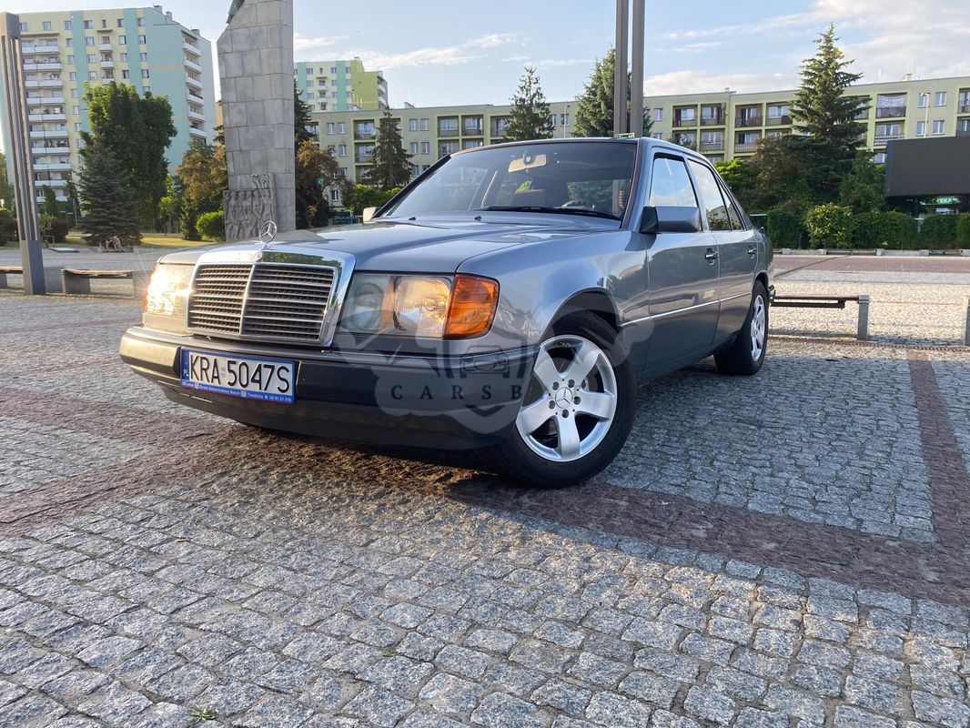 Mercedes-Benz E 1992