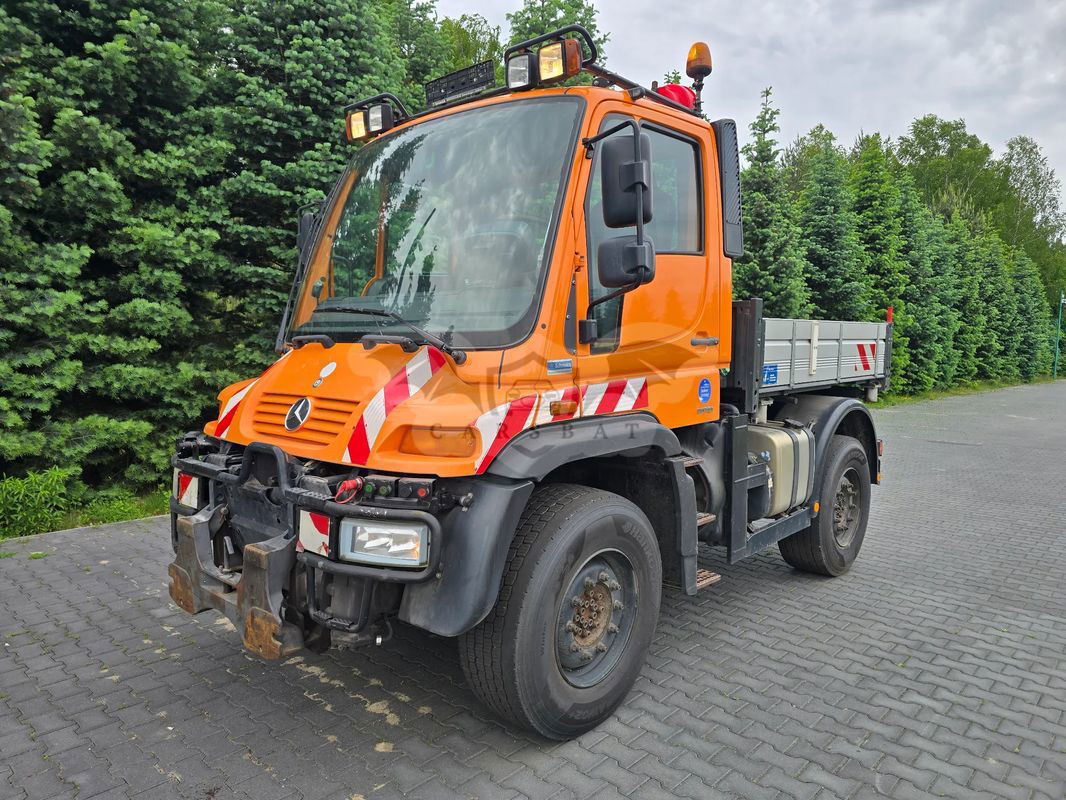 Mercedes-Benz Unimog 2013