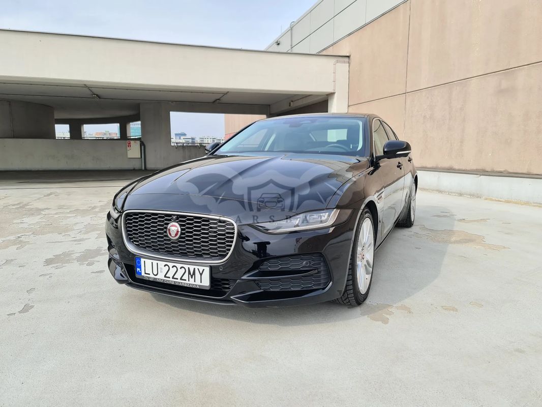 Jaguar XE D200 SE 2021