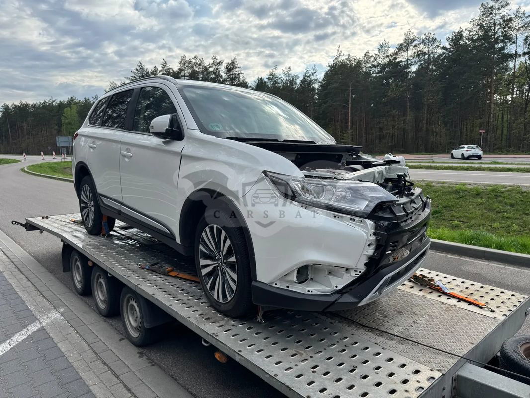 Mitsubishi Outlander III 2.0 2WD CVT Edition 2021