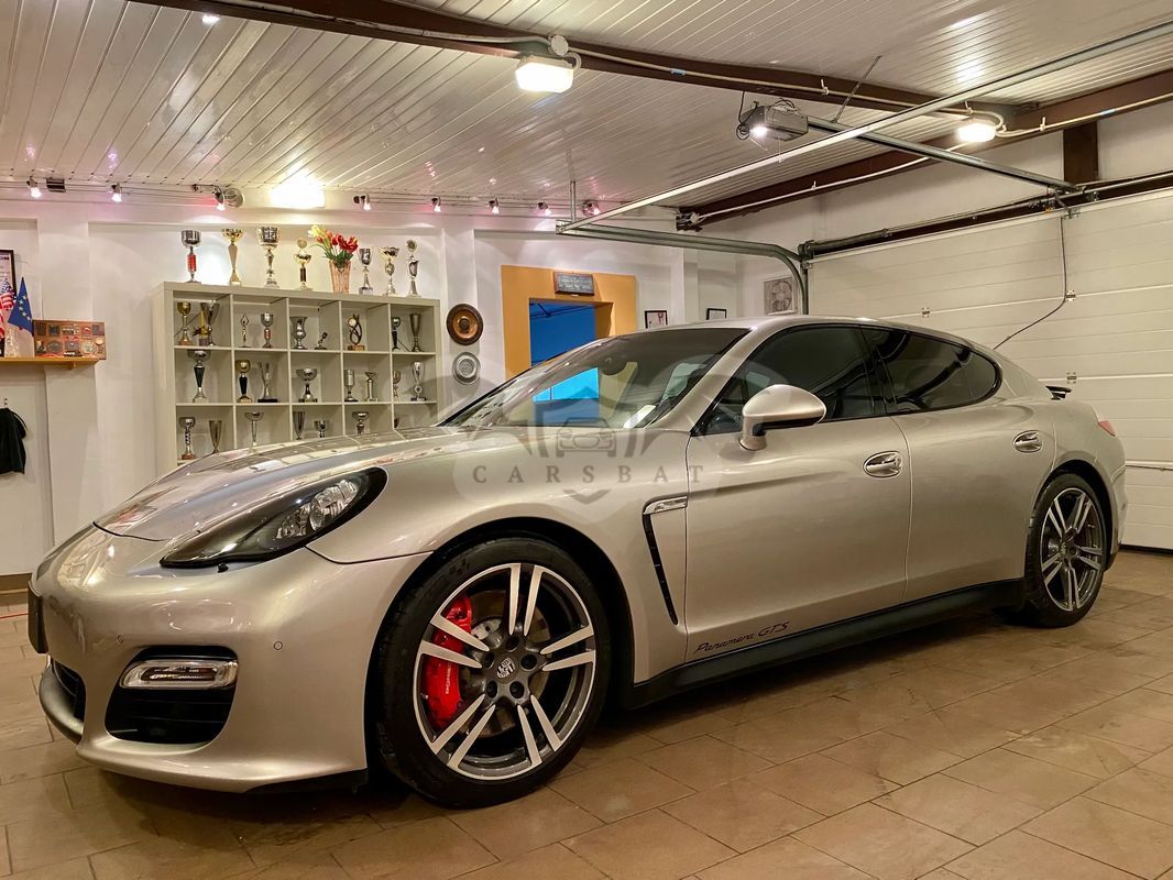 Porsche Panamera GTS PDK 2012