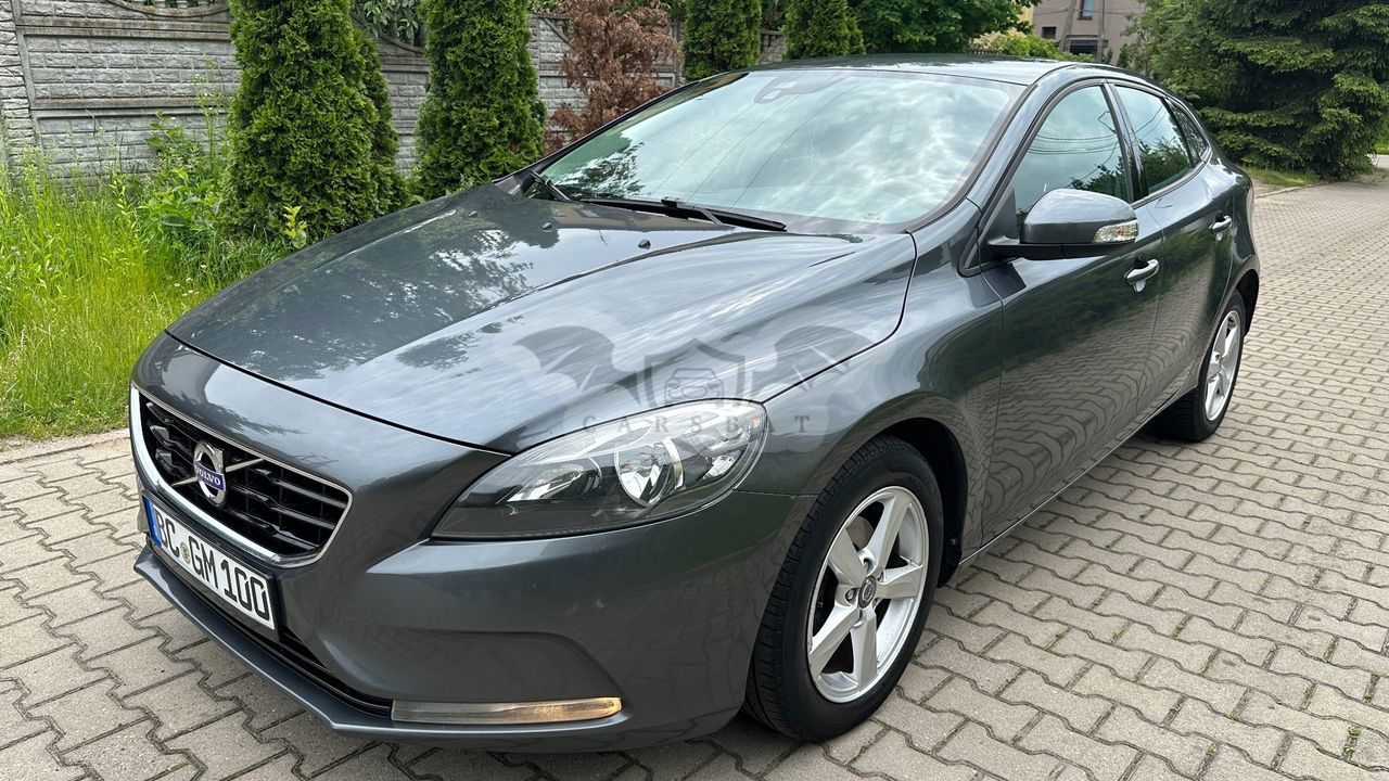 Volvo V40 II 2013