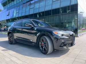 Alfa Romeo Stelvio V6 2.9 Bi-Turbo AT8-Q4 Quadrifoglio 2022