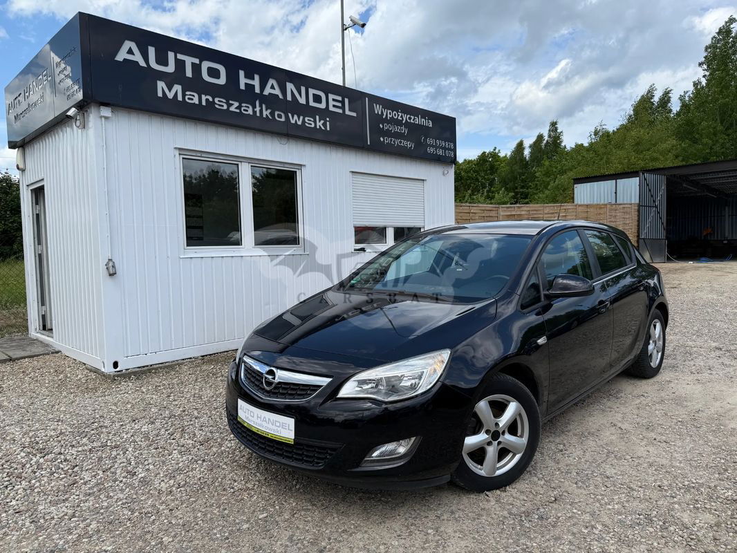 Opel Astra J 1.4 Active 2011
