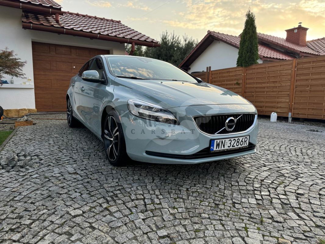 Volvo V40 II T2 Drive-E Momentum 2017