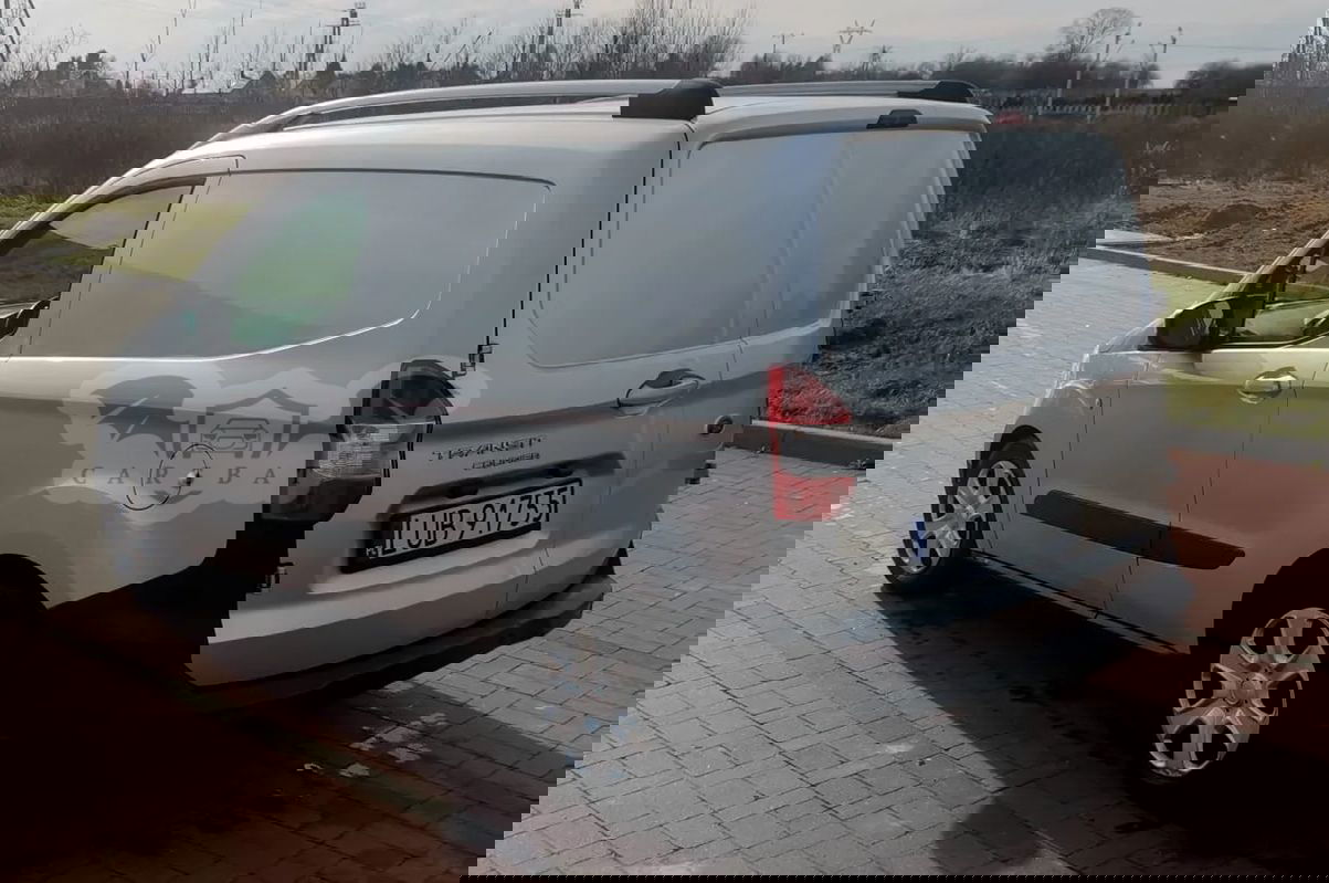 Ford Courier 2015