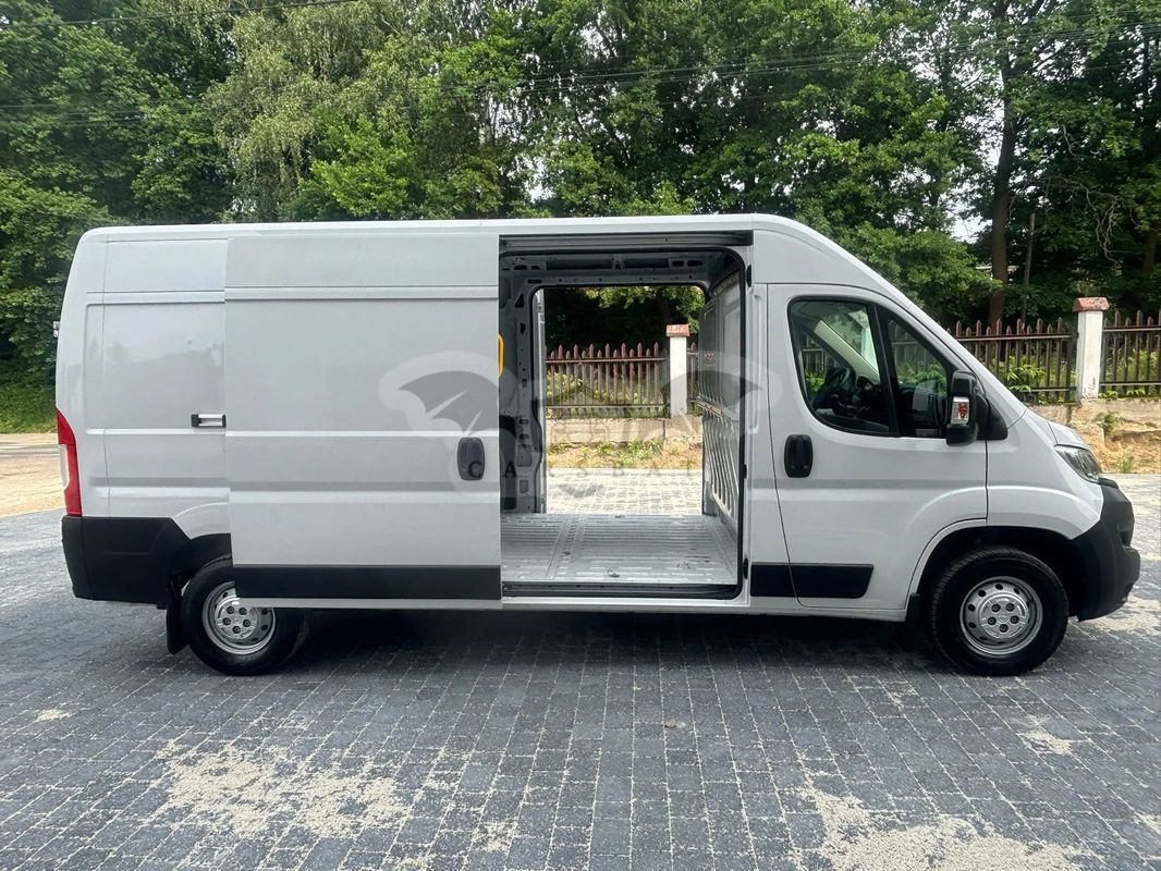 Opel Movano 2023